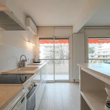 Wonderful 1 Bedroom 3 Min Walk To The Croisette! Apartament