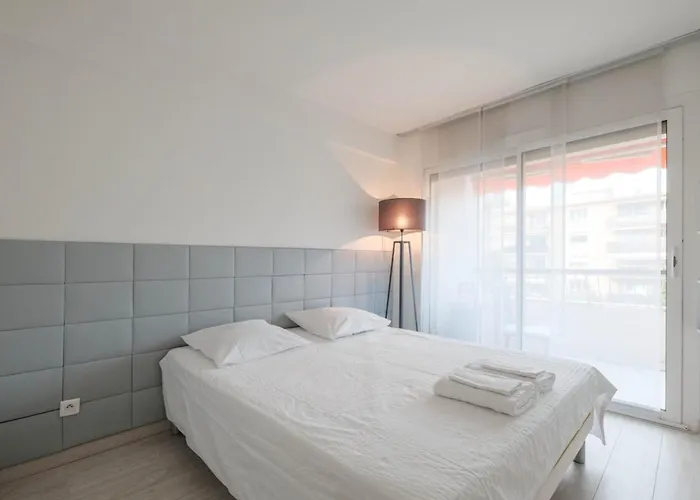 Wonderful 1 Bedroom 3 Min Walk To The Croisette! *