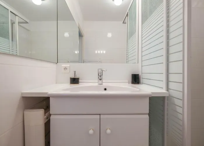 Wonderful 1 Bedroom 3 Min Walk To The Croisette! Daire Cannes